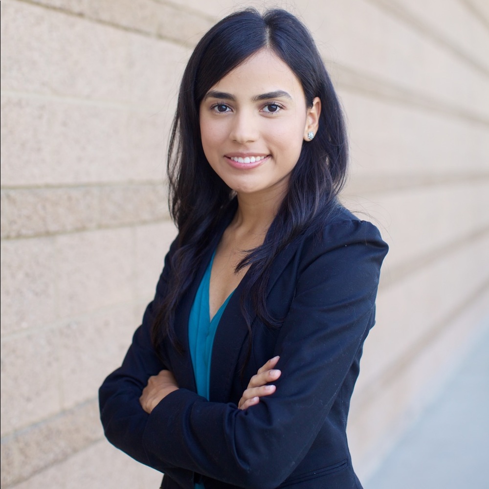 Meet your Posher, Ileana